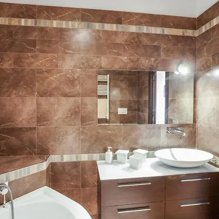 *movies & Books* Stylish House With Jacuzzi * Bari